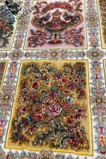 Многоцветен персийски килим Винтидж дизайн