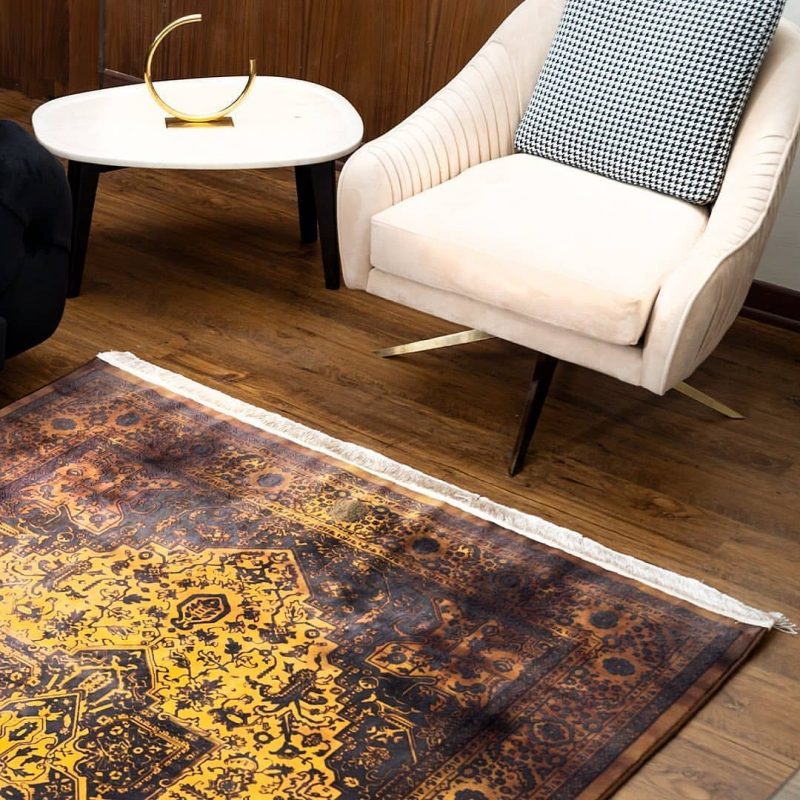 Неокласически дизайн персийски килим с кафяви и жълти цветове – Код C8022