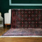 Червен и черен винтидж дизайн персийски килим