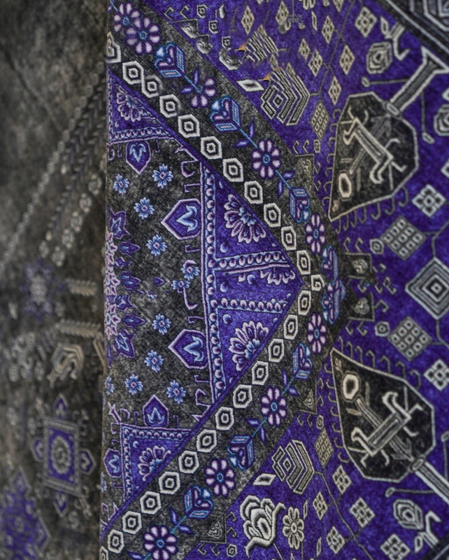 Син и сив персийски килим в неокласически дизайн – код MT170