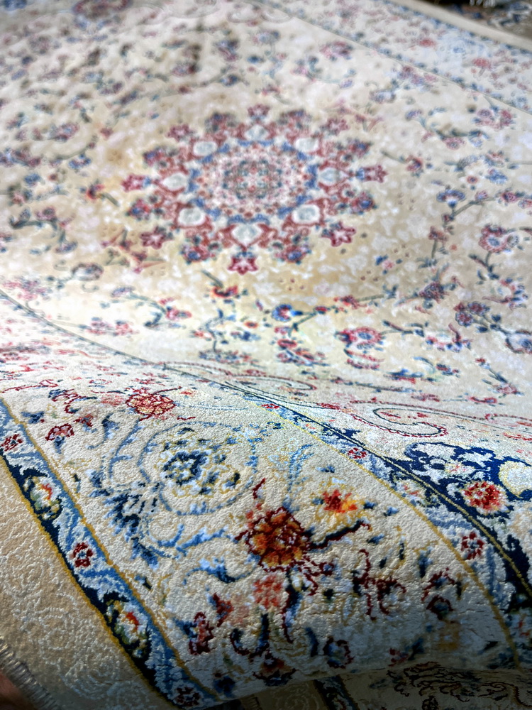 Бежов персийски килим -Код FR106